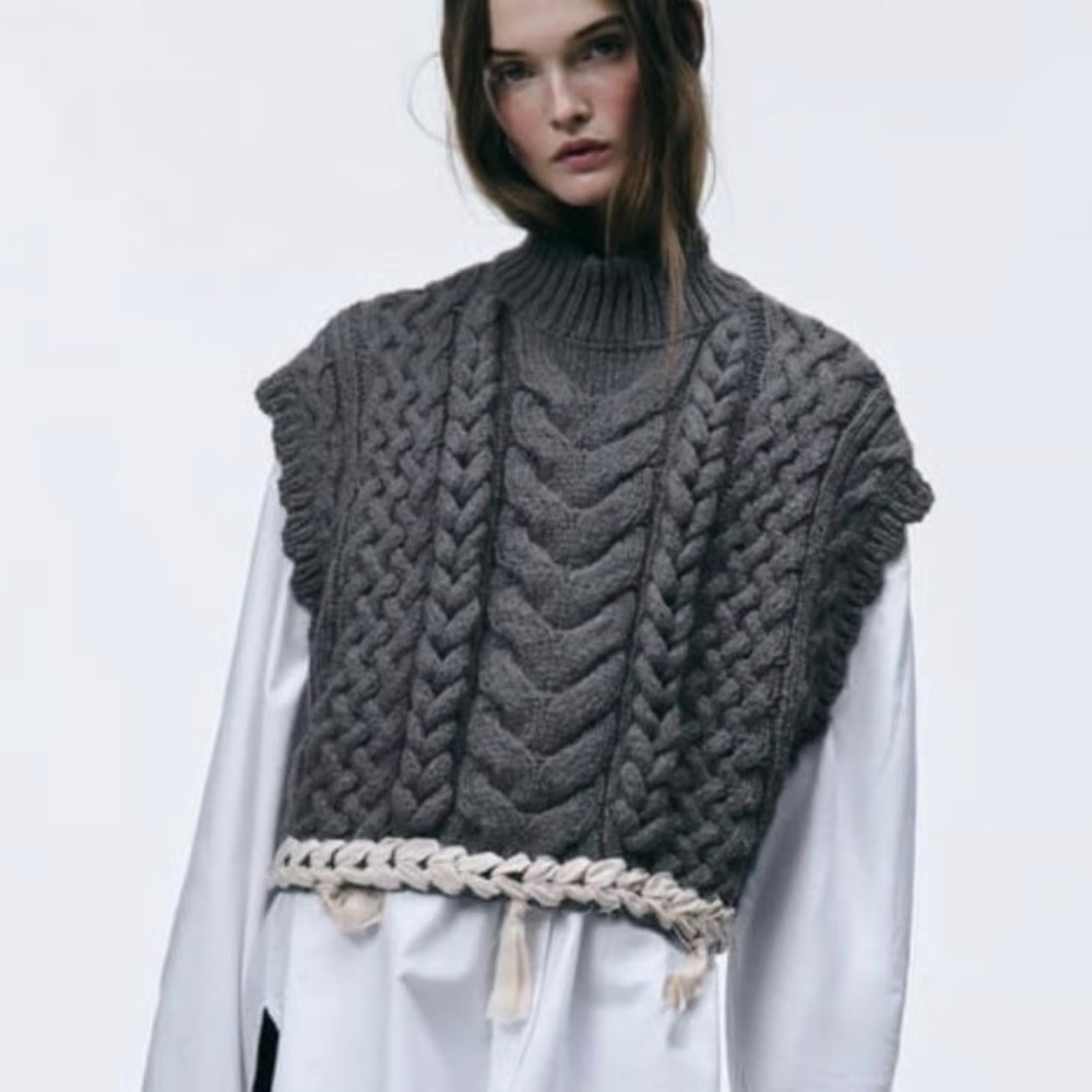 Zara Charcoal Cable Knit Turtleneck Sweater